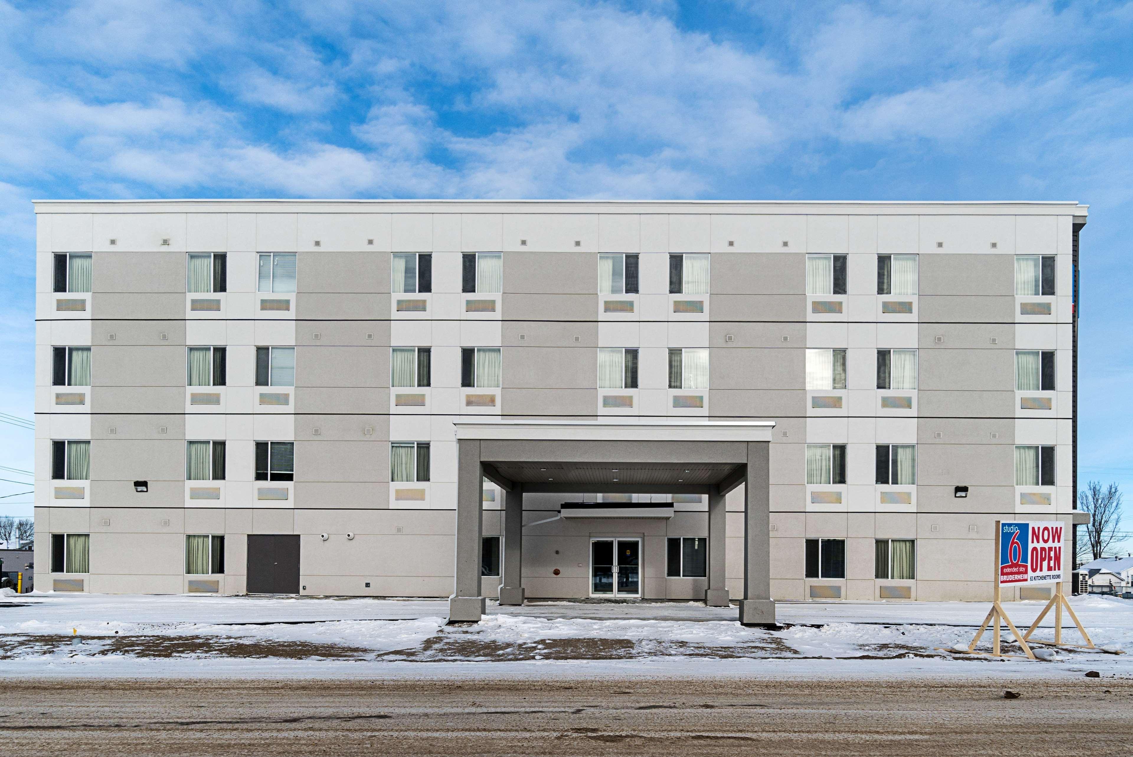 Studio 6-Bruderheim, Ab Экстерьер фото