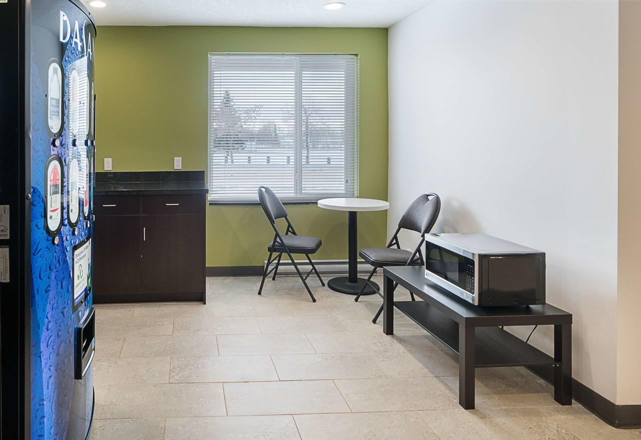 Studio 6-Bruderheim, Ab Экстерьер фото